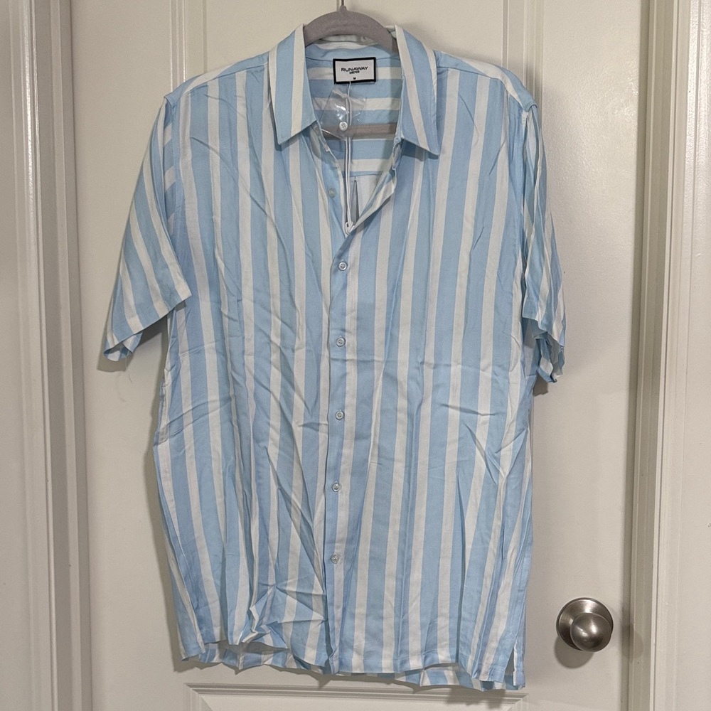Magnus button down
